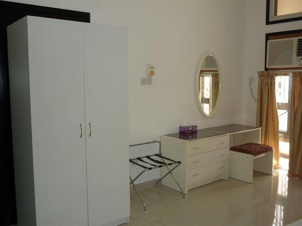 Qurum Beach Hotel Mascate Exterior foto