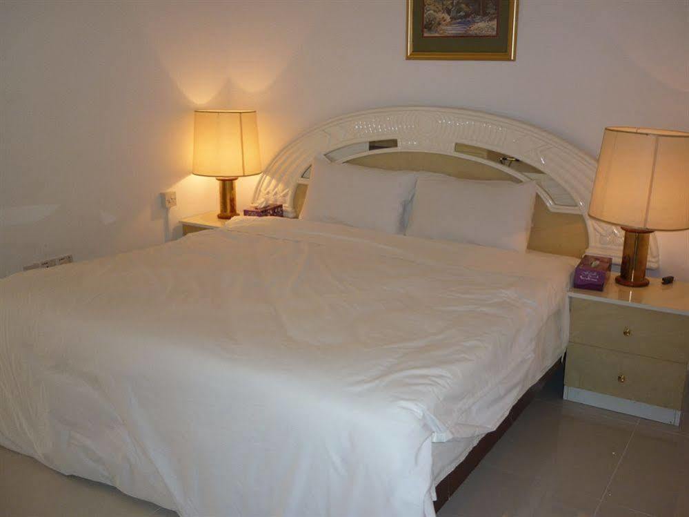 Qurum Beach Hotel Mascate Exterior foto